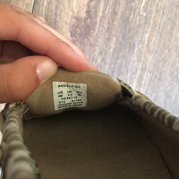 Gold Sperry angelfish shoes - Picture 6 of 7